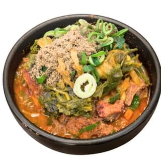 Spicy Pork Backbone Soup (Ppyeo Da Gwi Hae Jang Guk)