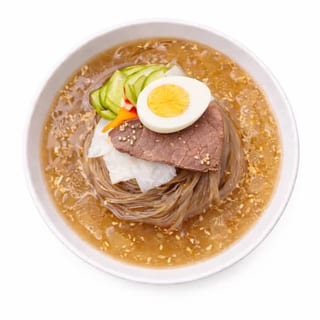 Korean Cold Noodles (Mul Naengmyeon)