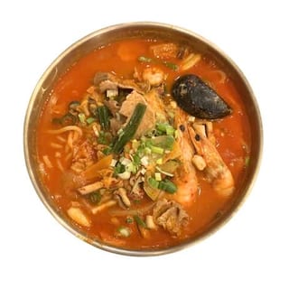 Spicy Seafood Noodle Soup (Jjamppong)