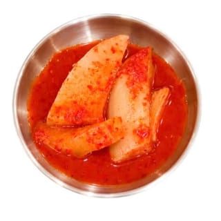 Cubed Radish Kimchi (Kkak Du Gi)